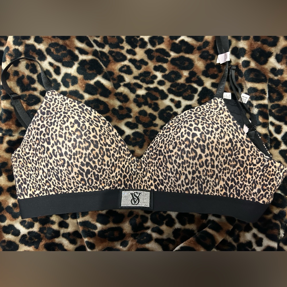 Victoria's Secret Leopard Print Bra with Black Accents